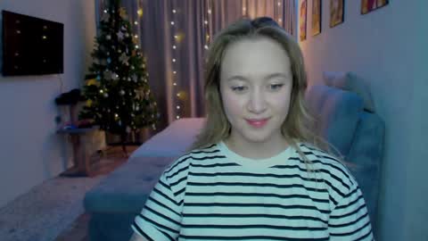 _lalune_ online show from 16, 12, 2024