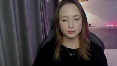 _lalune_ online show from 29, 9, 2025