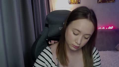 _lalune_ online show from 1, 10, 2025