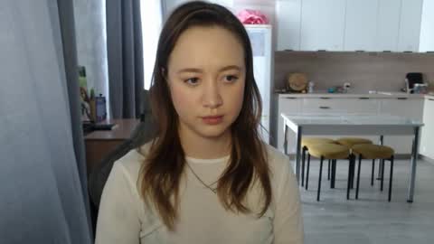 _lalune_ online show from 5, 3, 2026