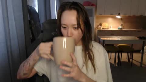 _lalune_ online show from 23, 3, 2026