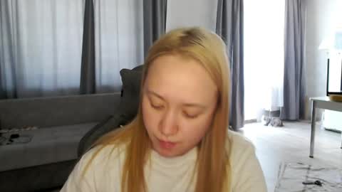 _lalune_ online show from 22, 5, 2026