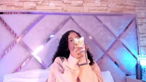 Lanna  online show from 24, 10, 2025