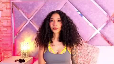 Lanna  online show from 28, 5, 2026