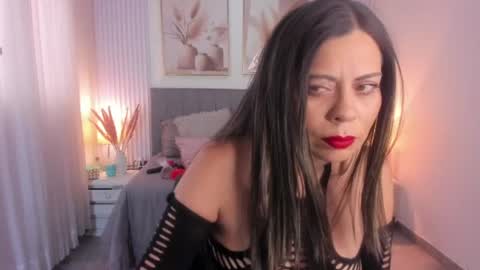 Snapshot of _lara1 chatting on 16, 7, 2026 paulina online show from 16, 7, 2026