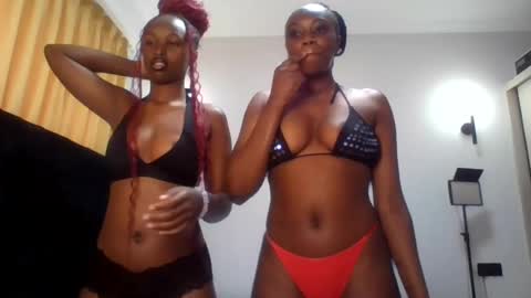 Snapshot of _latoyah chatting on 20, 6, 2026 _latoyah online show from 20, 6, 2026