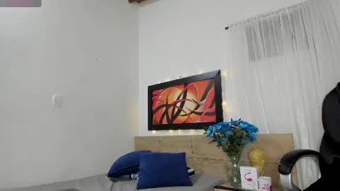 Snapshot of _lauralove_69 chatting on 8, 7, 2026 Lauralove online show from 8, 7, 2026