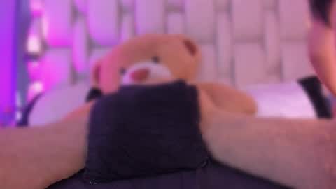     online show from 27, 11, 2025