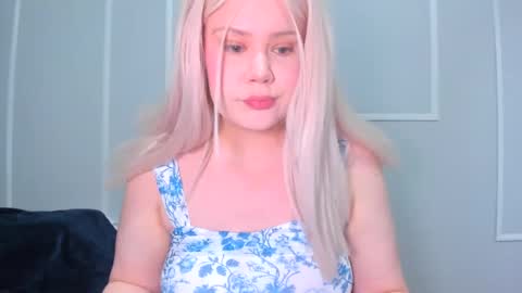 leana online show from 23, 9, 2025