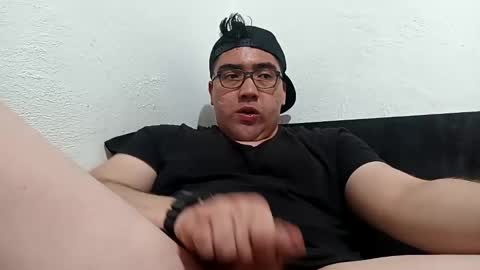 Snapshot of _leclerc_ chatting on 16, 2, 2025 _leclerc_ online show from 16, 2, 2025