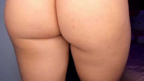 Snapshot of _littlelia chatting on 21, 12, 2024 Anna online show from 21, 12, 2024