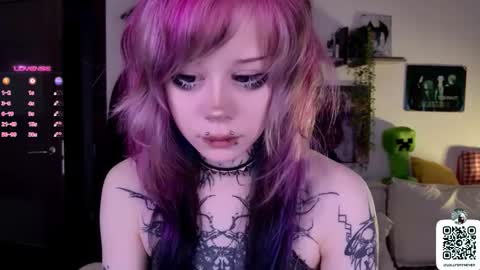 Snapshot of _lollyshy_ chatting on 26, 9, 2025 Lolly online show from 26, 9, 2025