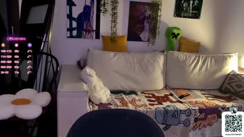 Snapshot of _lollyshy_ chatting on 2, 10, 2025 Lolly online show from 2, 10, 2025