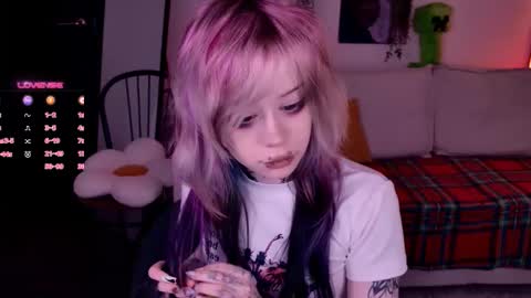 Snapshot of _lollyshy_ chatting on 21, 11, 2025 Lolly online show from 21, 11, 2025