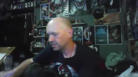 Snapshot of _longfellow chatting on 22, 4, 2026 That guy online show from 22, 4, 2026