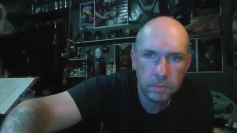 Snapshot of _longfellow chatting on 7, 5, 2026 That guy online show from 7, 5, 2026