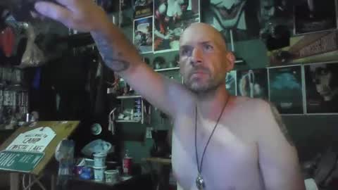 Snapshot of _longfellow chatting on 9, 6, 2026 That guy online show from 9, 6, 2026