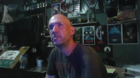 Snapshot of _longfellow chatting on 18, 7, 2026 That guy online show from 18, 7, 2026