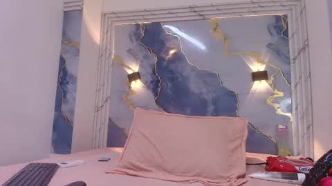 Lorrayne online show from 13, 9, 2025