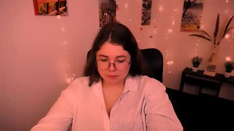 Snapshot of _lovely_mary chatting on 12, 9, 2025 Mary online show from 12, 9, 2025