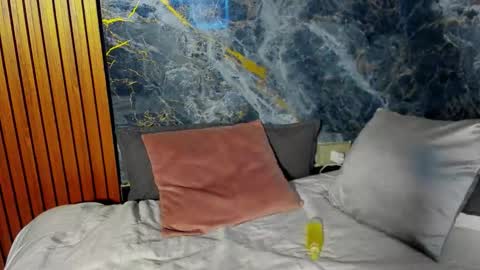 _luca_flame online show from 16, 9, 2025