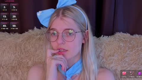 Monica online show from 3, 11, 2025