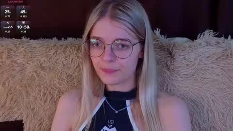 Monica online show from 19, 11, 2025