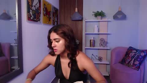 Snapshot of _lucy_grey chatting on 19, 5, 2026 Lucy online show from 19, 5, 2026