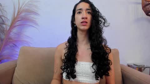  Luna  online show from 4, 1, 2025