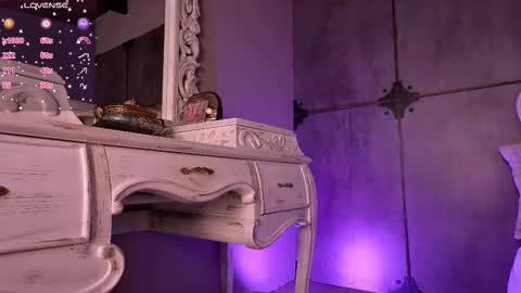  Luna  online show from 6, 3, 2025