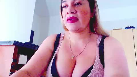 _lunagold_ online show from 23, 3, 2026