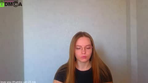 Welcome guys  Pleasure to see you all here  My name is Lysafeta and MichaelaTip menu is active Private is open  online show from 18, 3, 2026