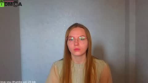 Welcome guys  Pleasure to see you all here  My name is Lysafeta and MichaelaTip menu is active Private is open  online show from 22, 4, 2026