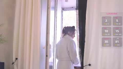 Snapshot of _maridragon_ chatting on 23, 10, 2025 Mari online show from 23, 10, 2025