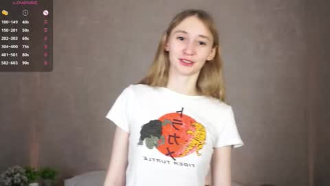 Snapshot of _marvelous_time_ chatting on 24, 9, 2025 Gwen online show from 24, 9, 2025