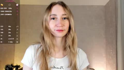 Snapshot of _marvelous_time_ chatting on 14, 10, 2025 Gwen online show from 14, 10, 2025