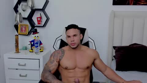 _matthew_santos_ online show from 14, 12, 2024