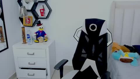 _matthew_santos_ online show from 20, 12, 2024