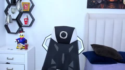 _matthew_santos_ online show from 24, 1, 2025