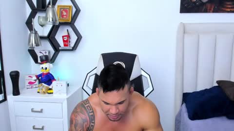 _matthew_santos_ online show from 18, 2, 2025