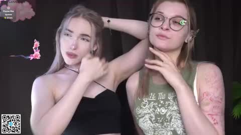 Snapshot of _medal_of_horny_ chatting on 17, 9, 2025 Elva and Kate online show from 17, 9, 2025