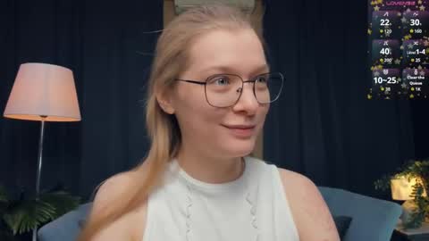 Snapshot of _medal_of_horny_ chatting on 9, 11, 2025 Elva and Kate online show from 9, 11, 2025