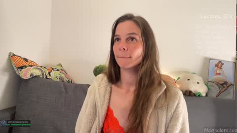 Snapshot of _meg chatting on 6, 11, 2025 Meg online show from 6, 11, 2025