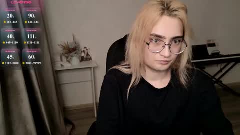 _meow_neko_ online show from 15, 7, 2026