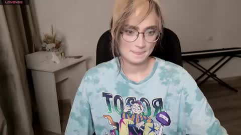 _meow_neko_ online show from 22, 7, 2026