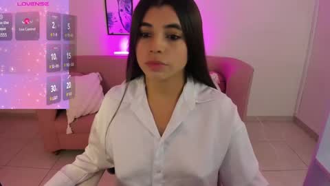  MIa blue 18  online show from 15, 9, 2025