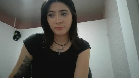 Snapshot of _mia_foster1 chatting on 15, 11, 2025 Mia-foster online show from 15, 11, 2025