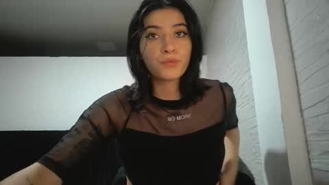 Snapshot of _mia_foster1 chatting on 16, 12, 2025 Mia-foster online show from 16, 12, 2025