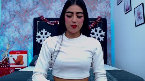 Mia Monroe online show from 4, 1, 2025
