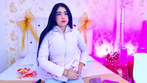 Mia Monroe online show from 1, 12, 2025